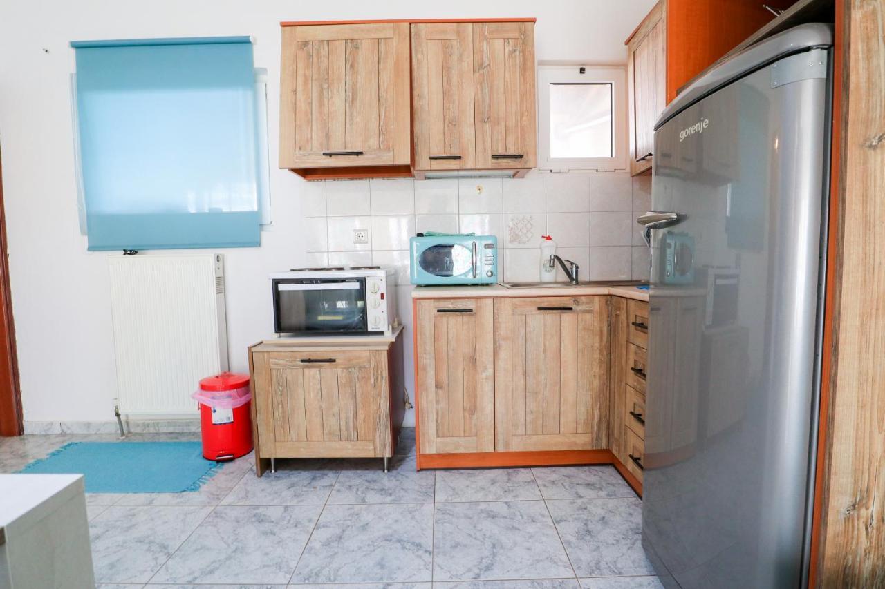 Pepi'S Studio Apartment อเล็กซานโดรโพลิส ภายนอก รูปภาพ